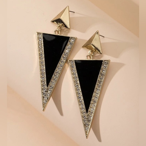 🏴‍☠️NWT 💖 Double Triangle Drop Earrings in Rose Gold Tone🏴‍☠️ - Picture 2 of 7